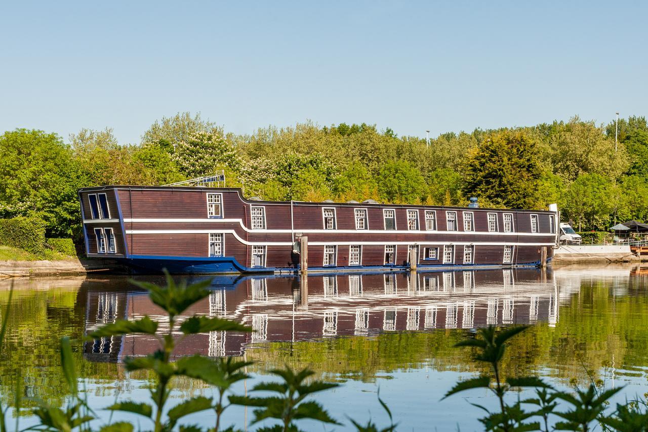 Boat Hotel De Barge Μπριζ Εξωτερικό φωτογραφία